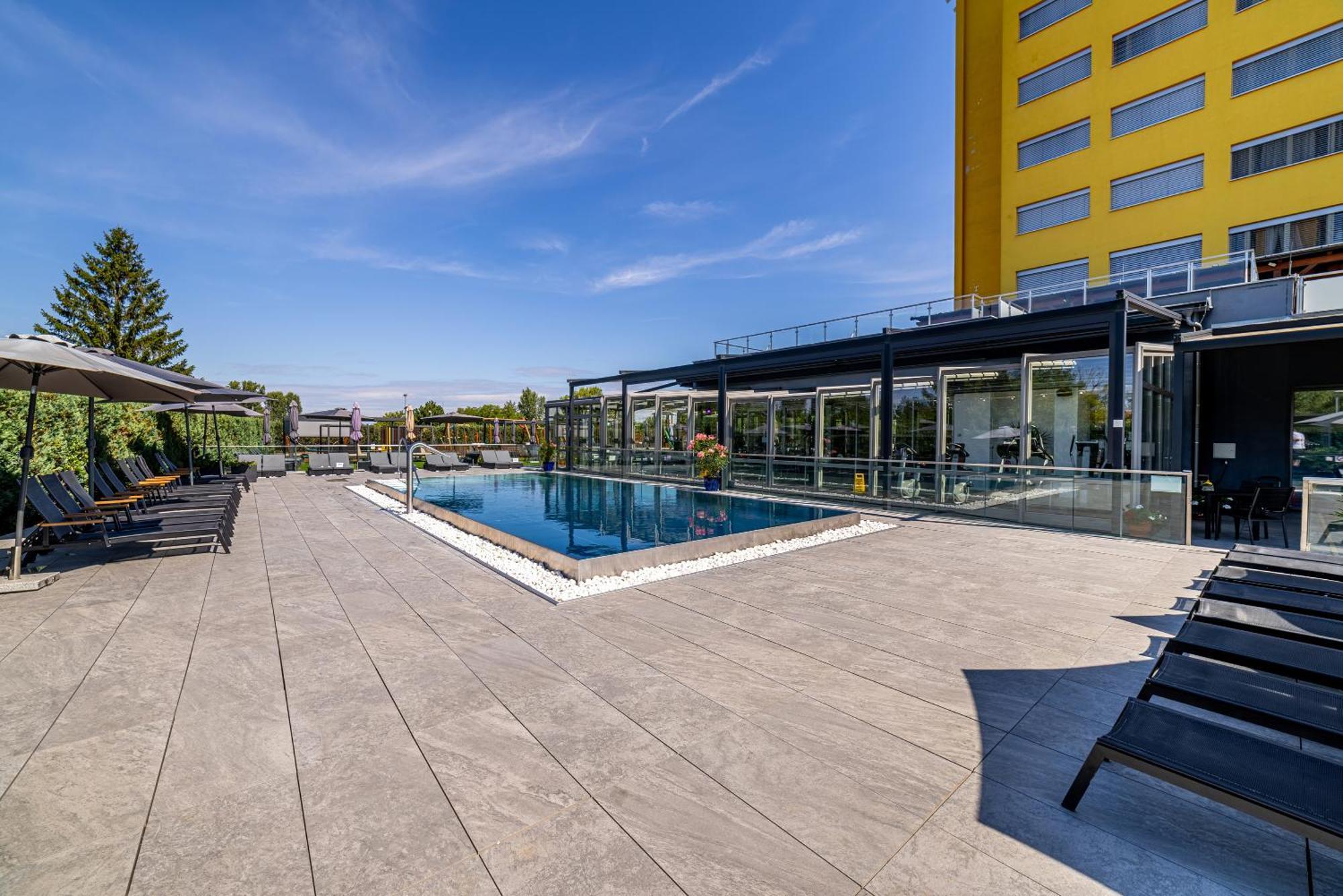 Hotel Aura Design & Garden Pool — Photos 1