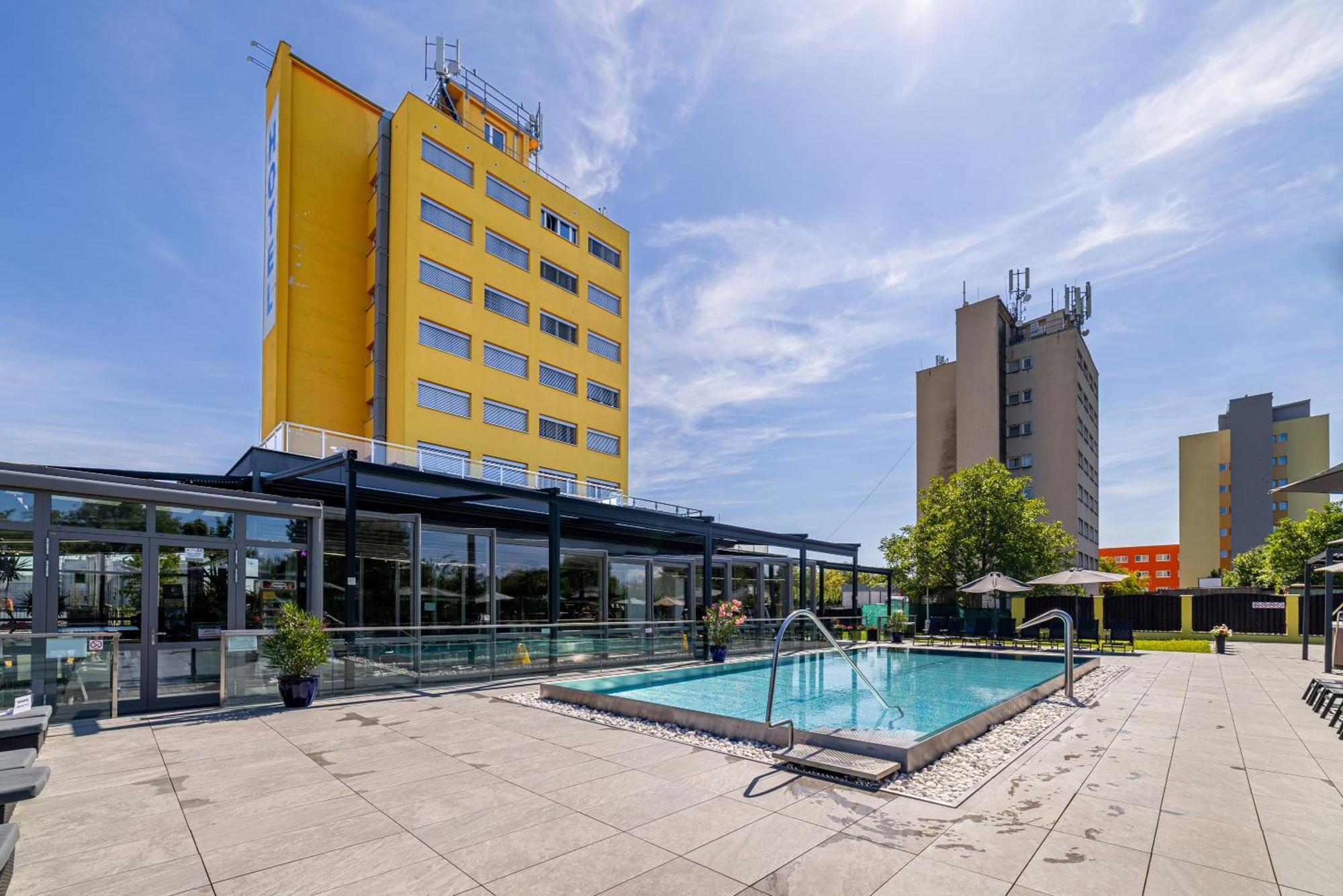 Hotel Aura Design & Garden Pool — Photos 2